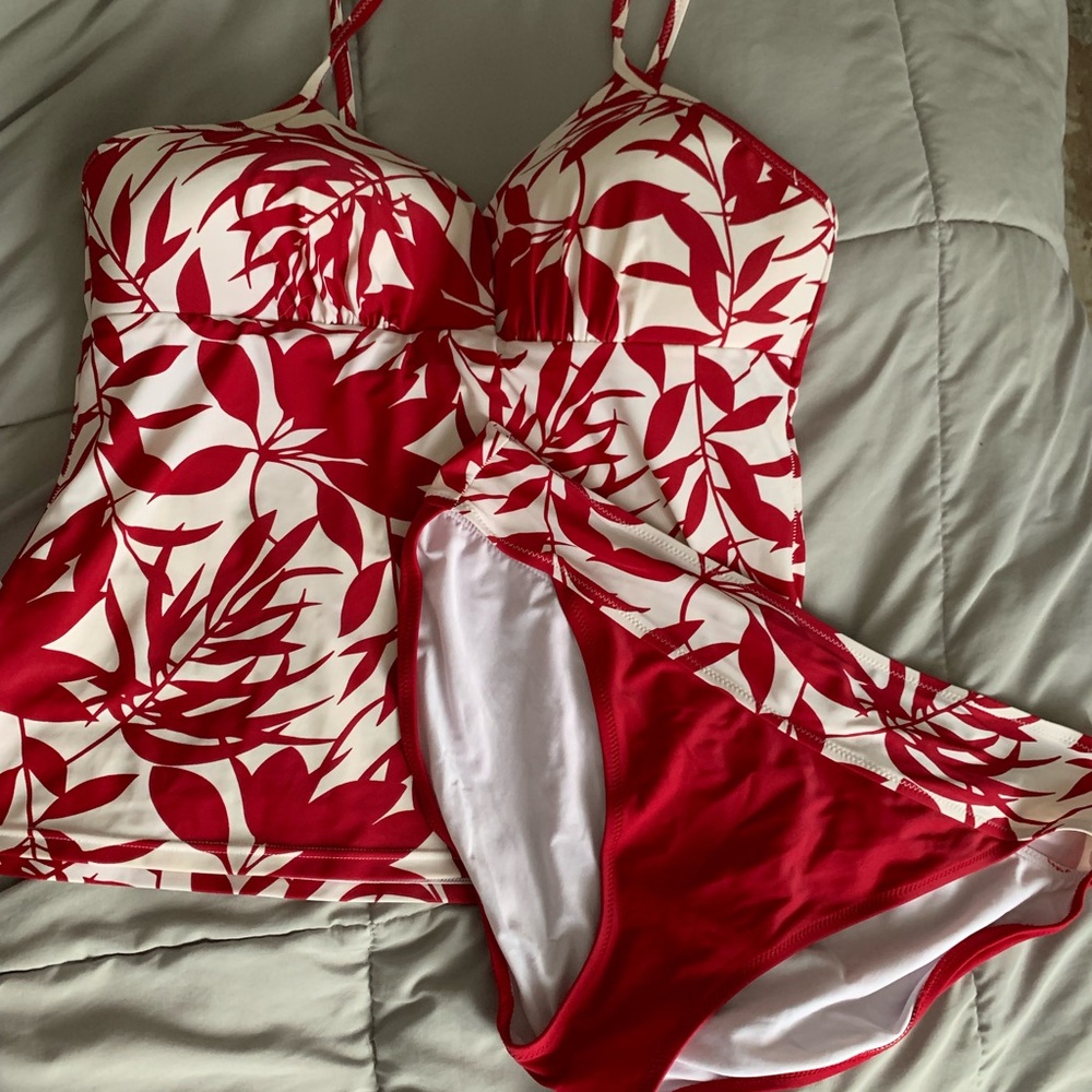 Sz 16 Red/White Print Bikini Top & Bottom